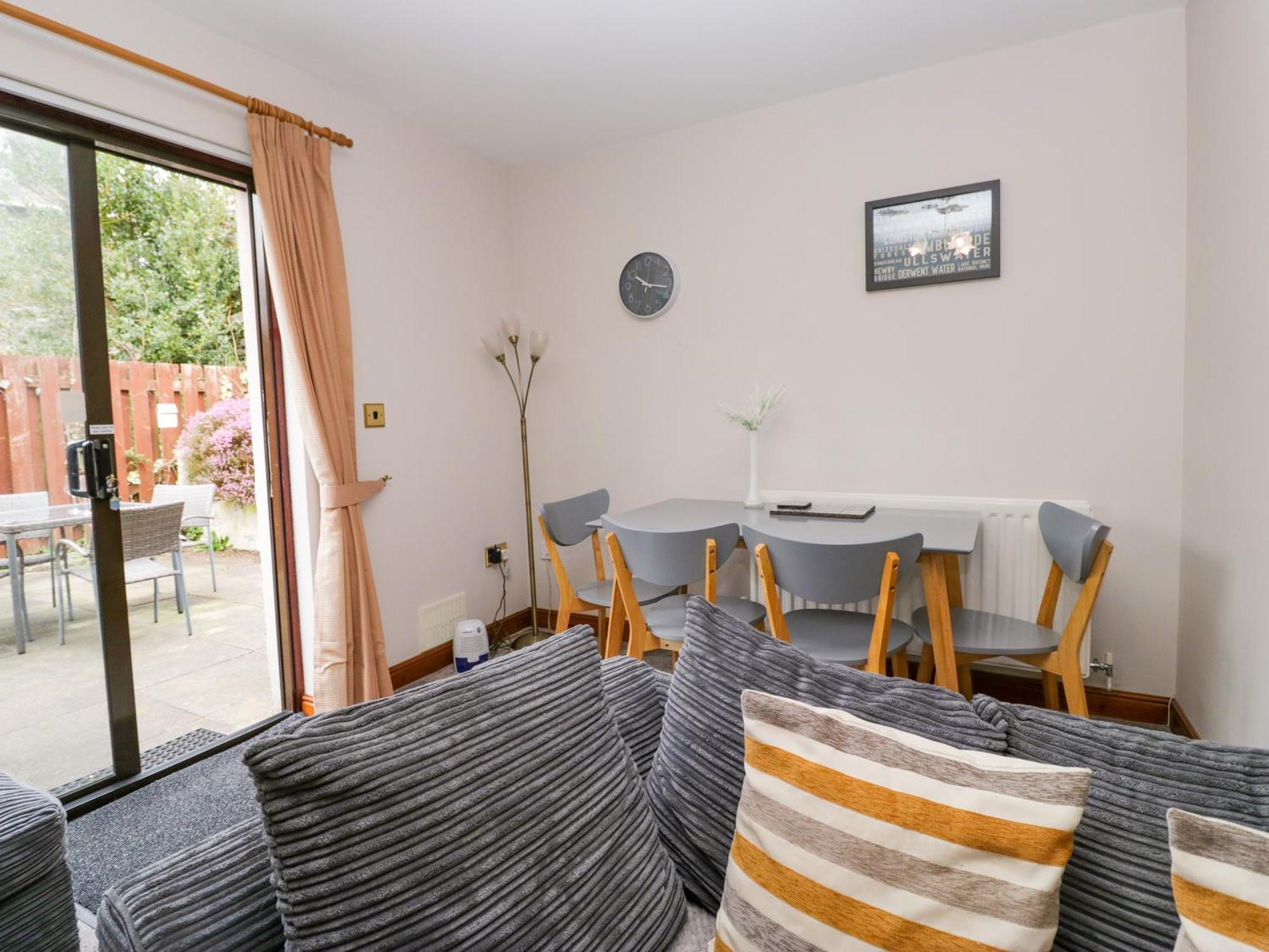 The Laurels Villa Ulverston Exterior photo